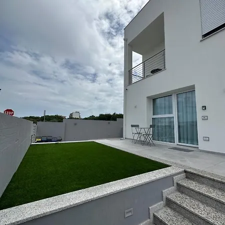 Maison d'hôtes Artemisia *