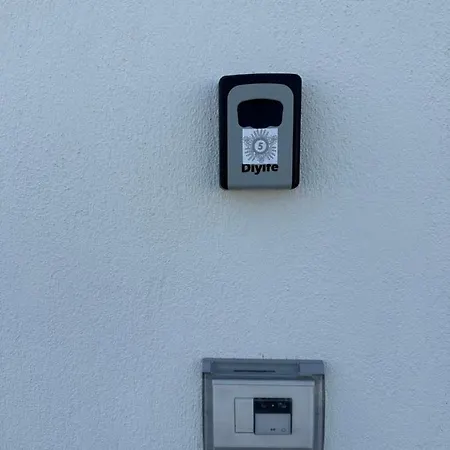 ゲストハウス Artemisia 4*